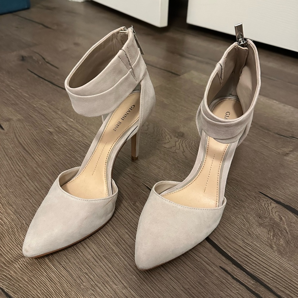 Chic Women's Heels